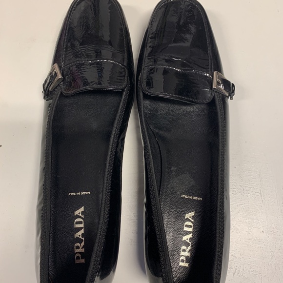 Authentic Prada shoes size Euro 39 (US 8) - Picture 1 of 6